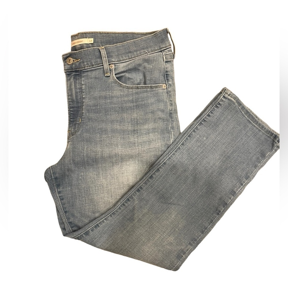 Levi’s Classic Straight Light Wash Jeans